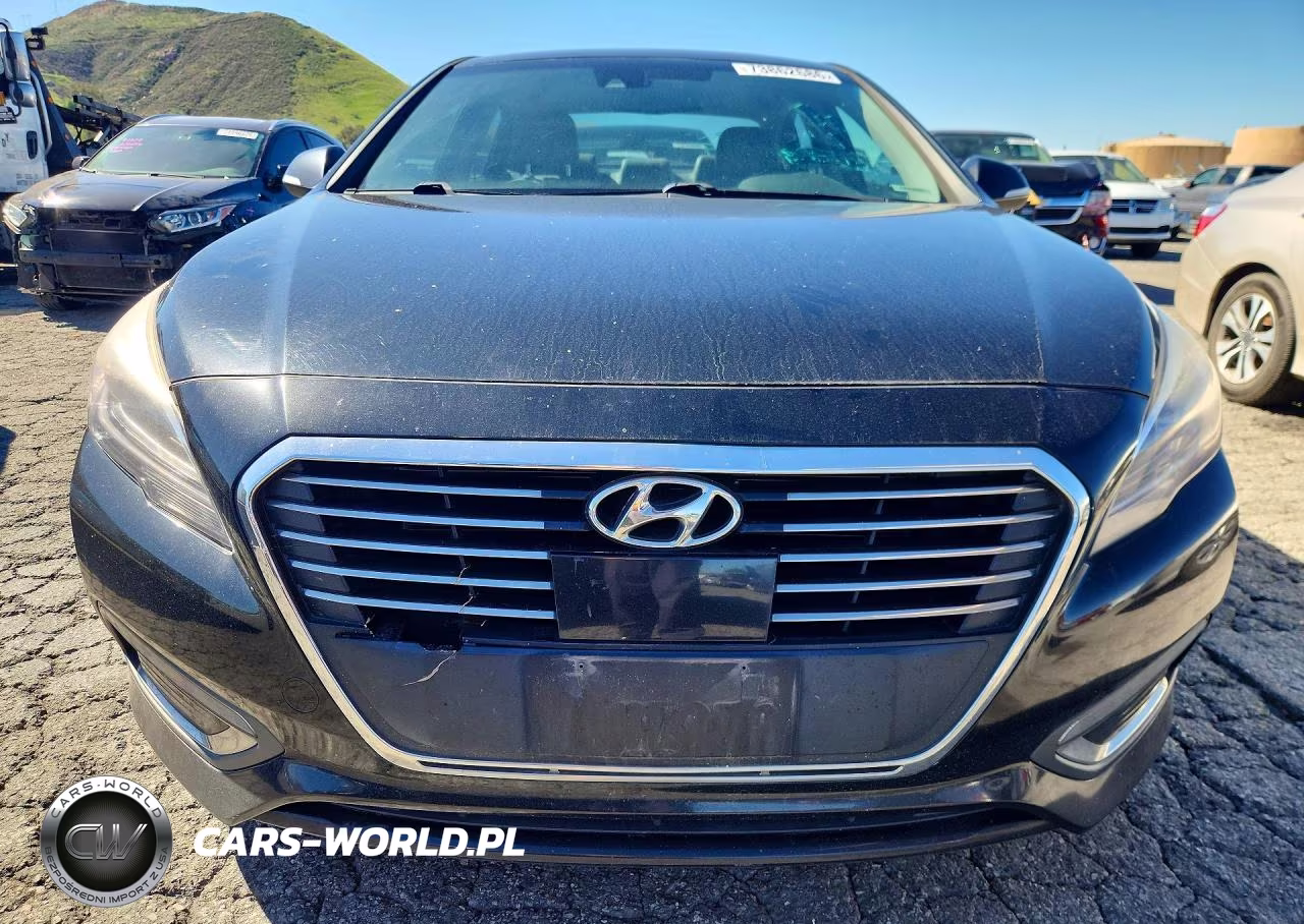 2016 Hyundai Sonata Plug-In Hybrid Limited VIN:KMHE54L26GA026095 - 5