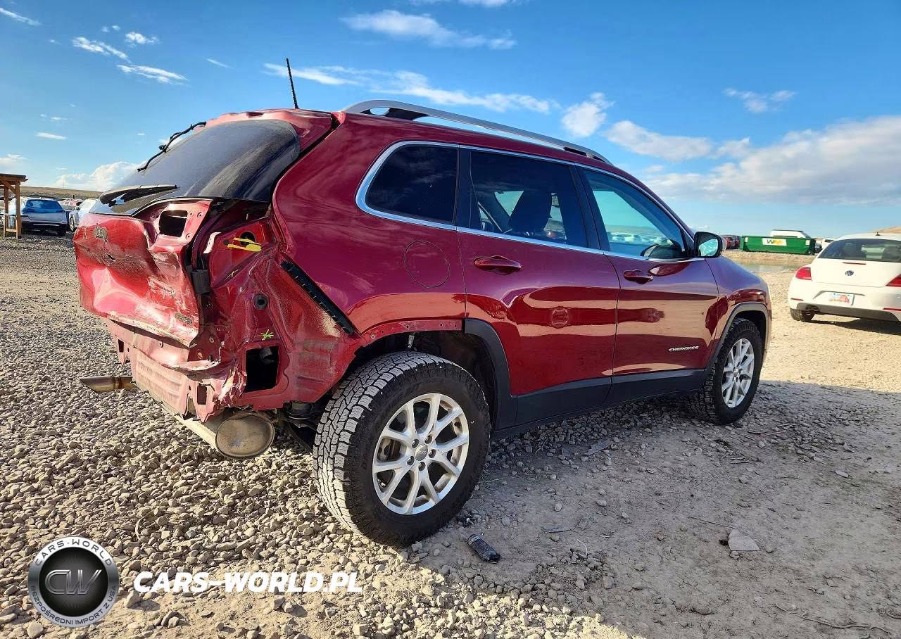 2017 Jeep Cherokee Latitude VIN:1C4PJMCB8HW658531 - 3