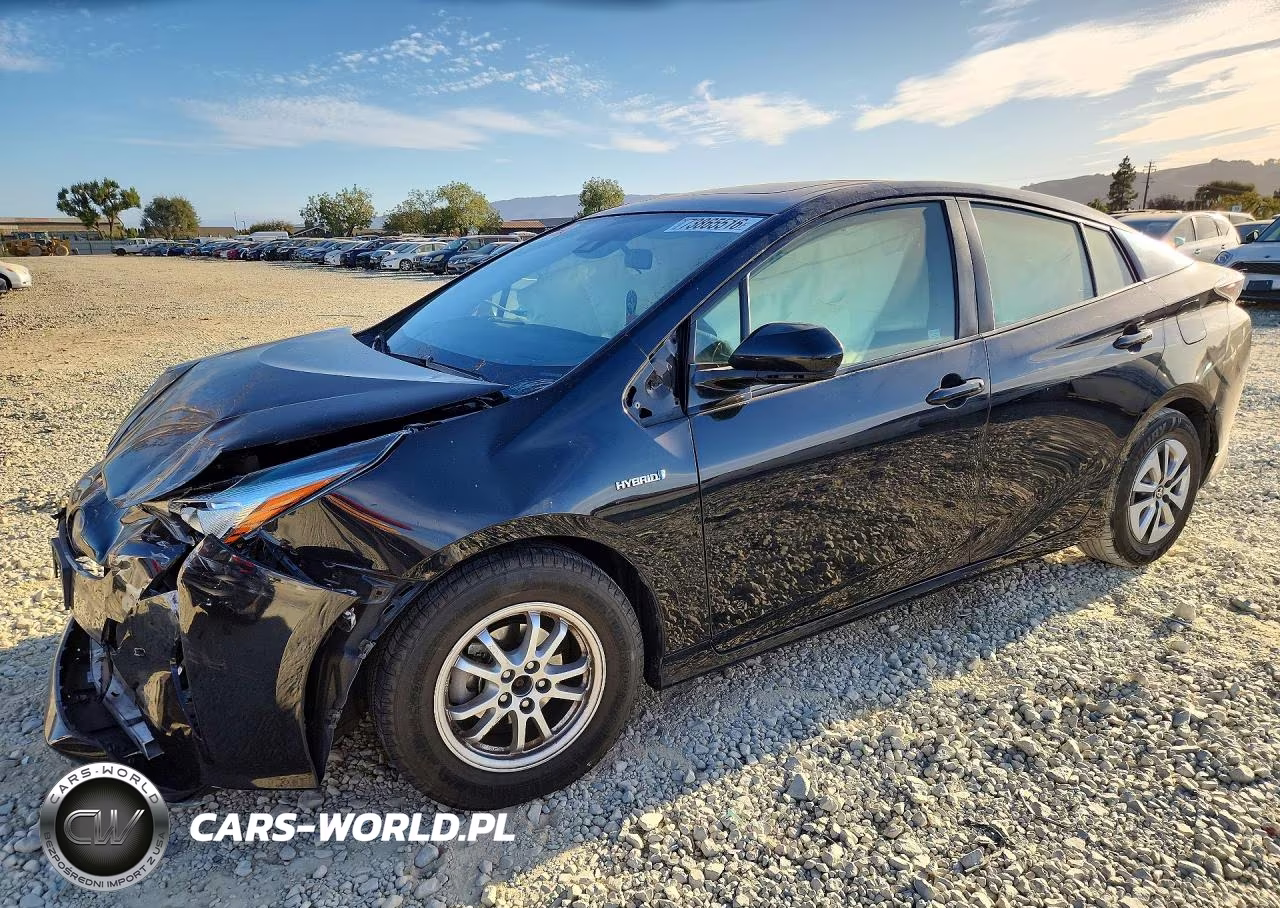 2016 Toyota Prius Three