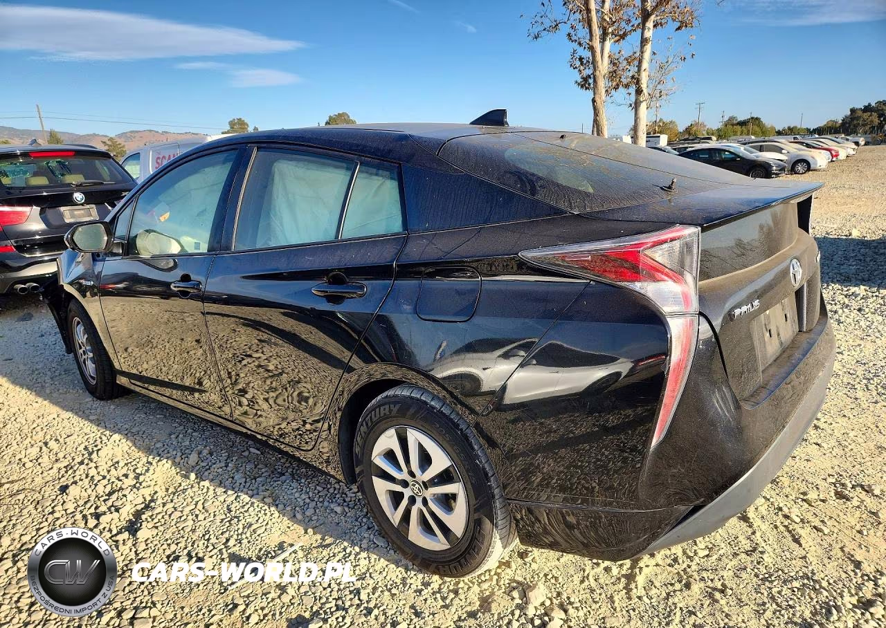 2016 Toyota Prius Three VIN:JTDKARFU4G3011564 - 2