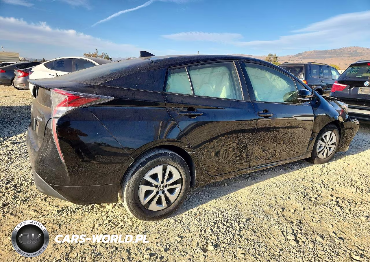 2016 Toyota Prius Three VIN:JTDKARFU4G3011564 - 3