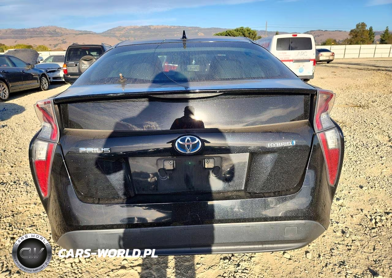 2016 Toyota Prius Three VIN:JTDKARFU4G3011564 - 6