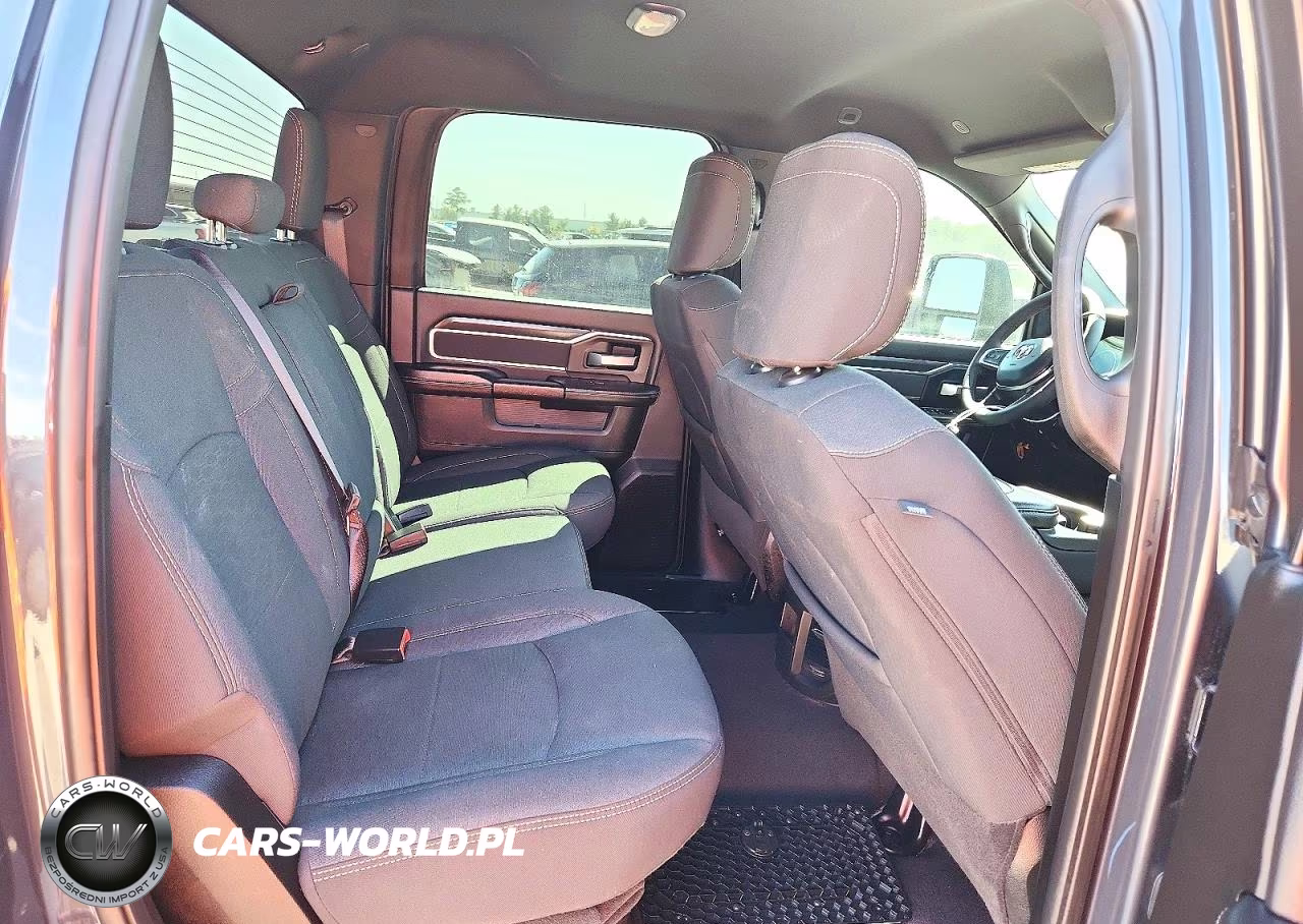 2026 Ram 2500 Big Horn VIN:3C63R5JLXTG220763 - 10