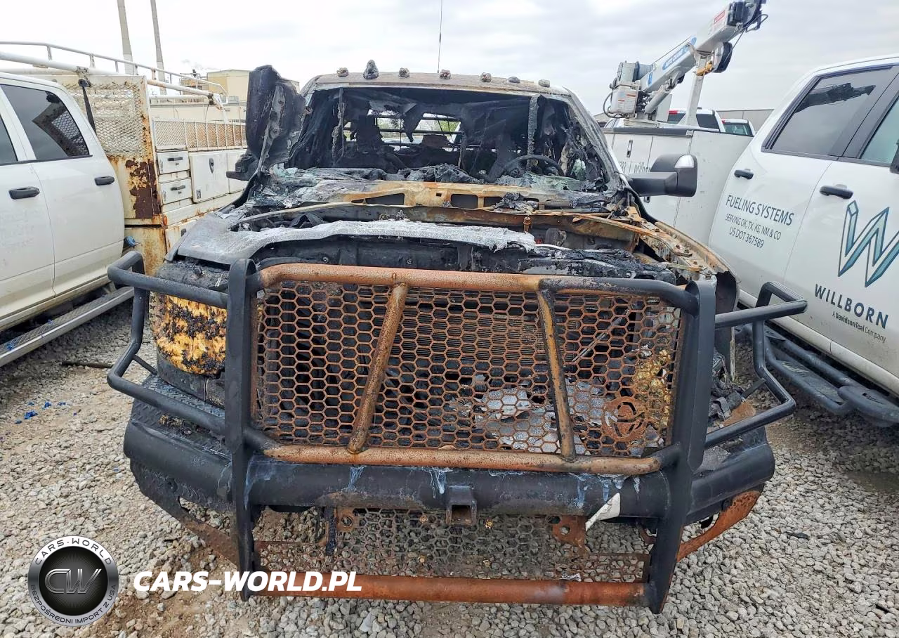 2020 Ram 3500 Flatbed Truck VIN:3C63RRHL5LG314658 - 5