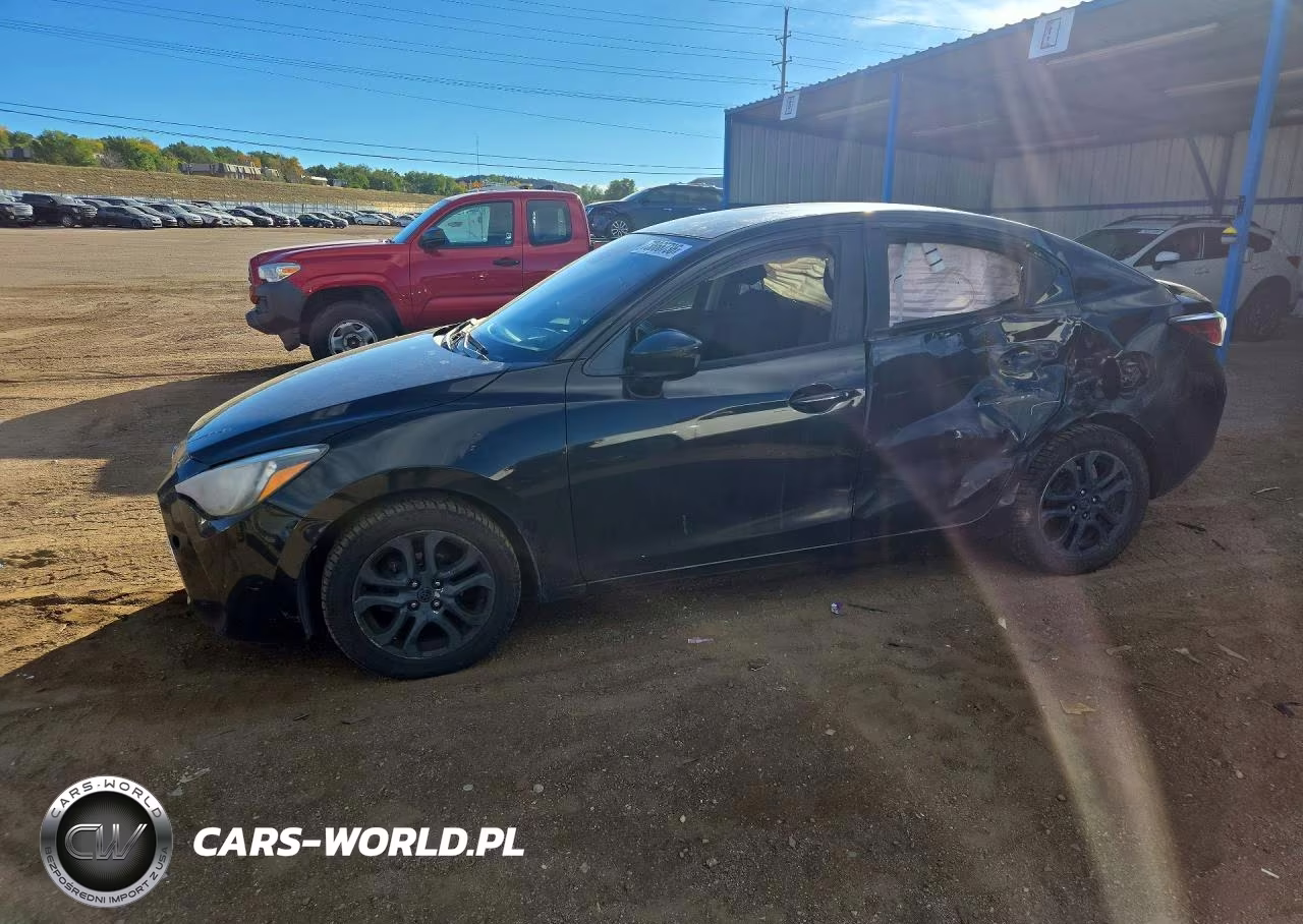 2018 Toyota Yaris Ia Base VIN:3MYDLBYVXJY318477 - 1