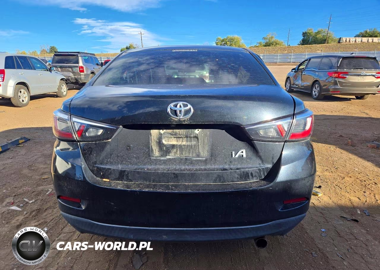 2018 Toyota Yaris Ia Base VIN:3MYDLBYVXJY318477 - 6