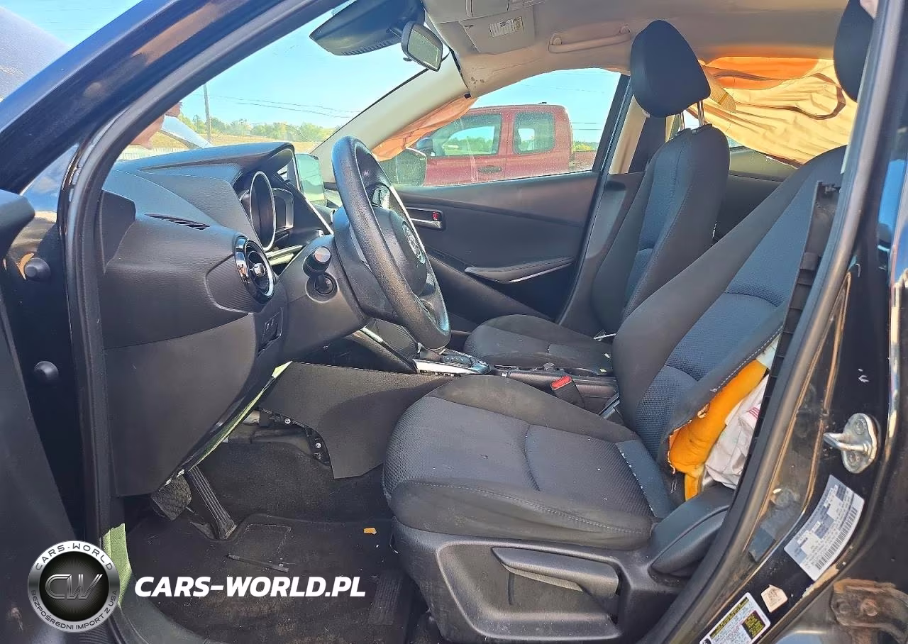 2018 Toyota Yaris Ia Base VIN:3MYDLBYVXJY318477 - 7