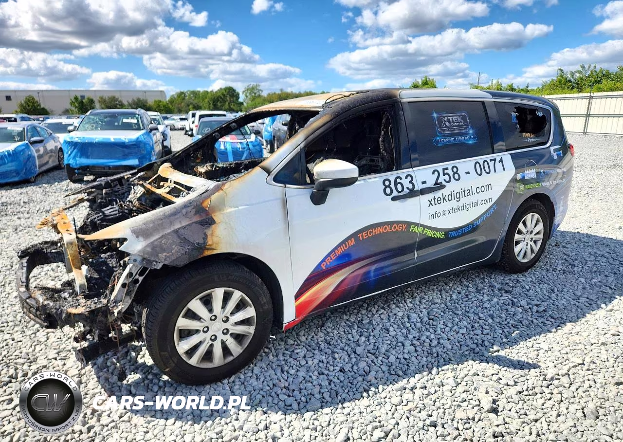 2018 Chrysler Pacifica L – zdjęcie 1 z 13