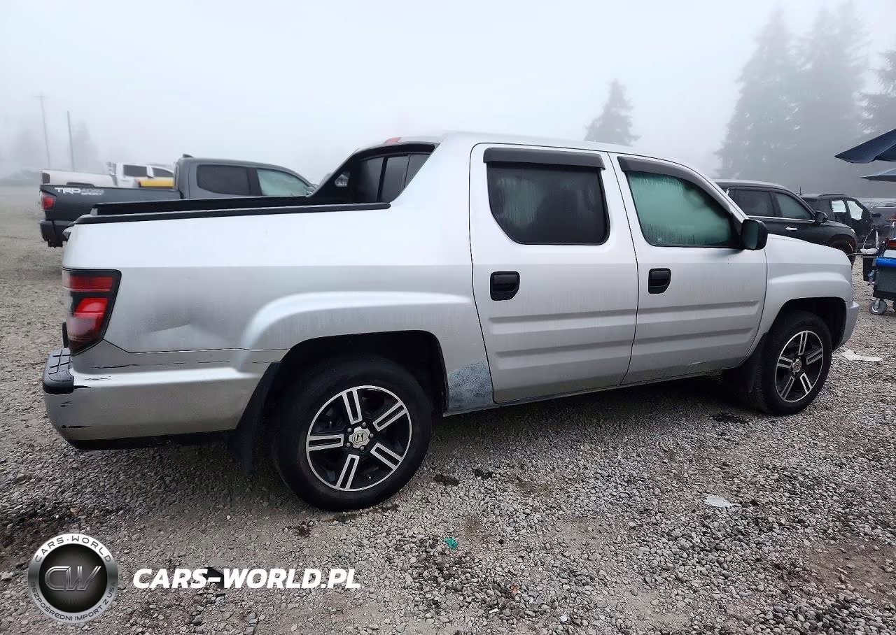 2012 Honda Ridgeline Sport VIN:5FPYK1F73CB460788 - 3