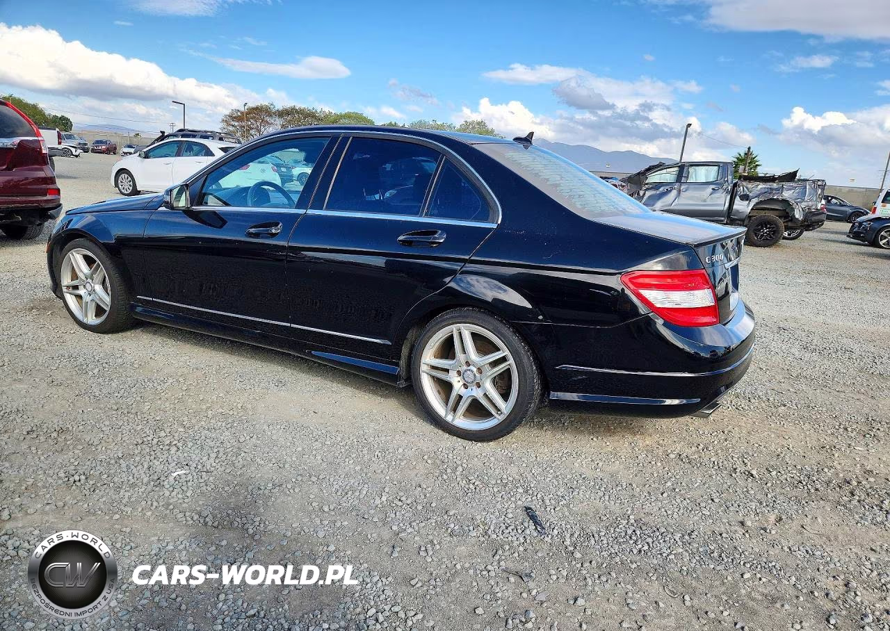 2010 Mercedes-Benz C 300 VIN:WDDGF5EB8AR098069 - 2