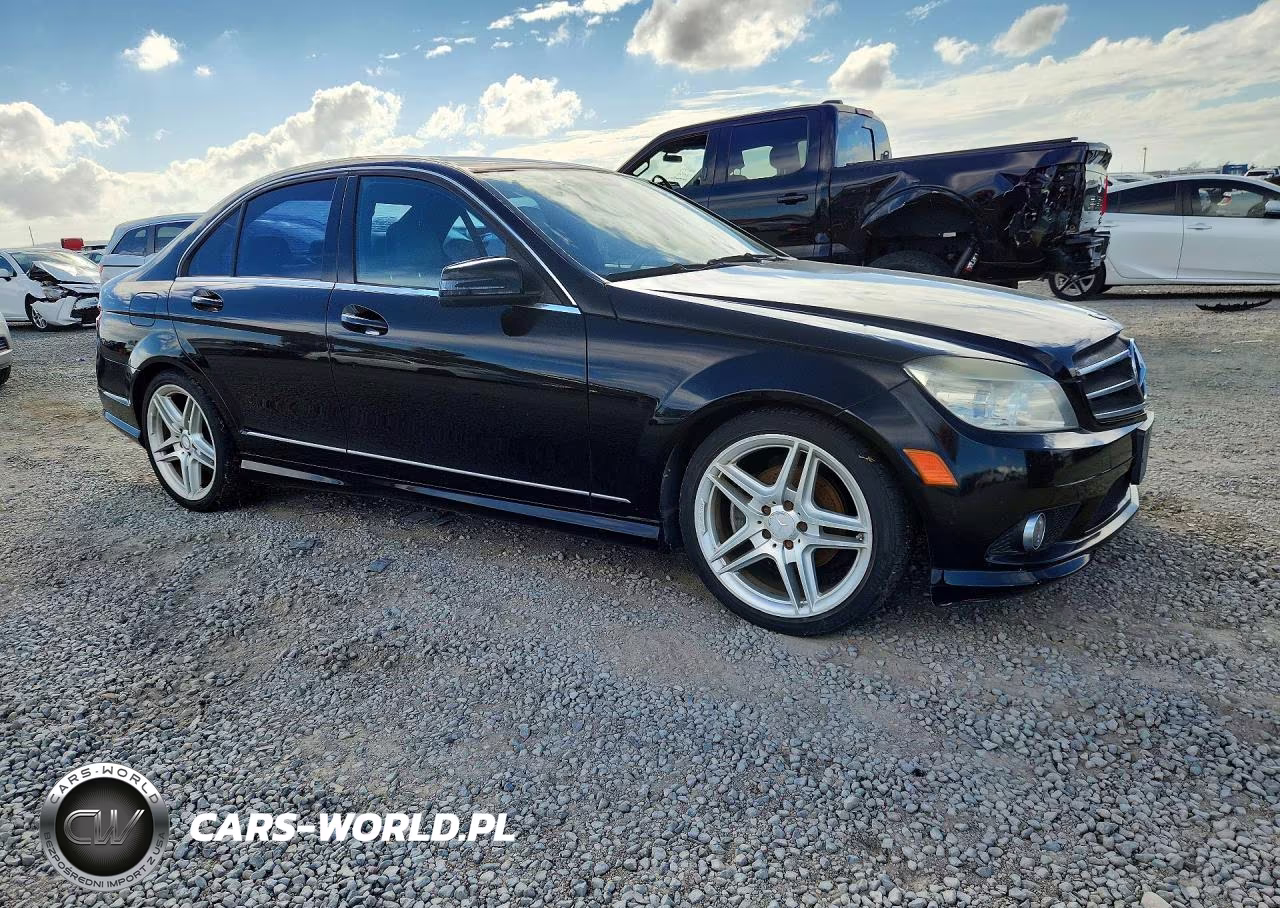 2010 Mercedes-Benz C 300 VIN:WDDGF5EB8AR098069 - 4