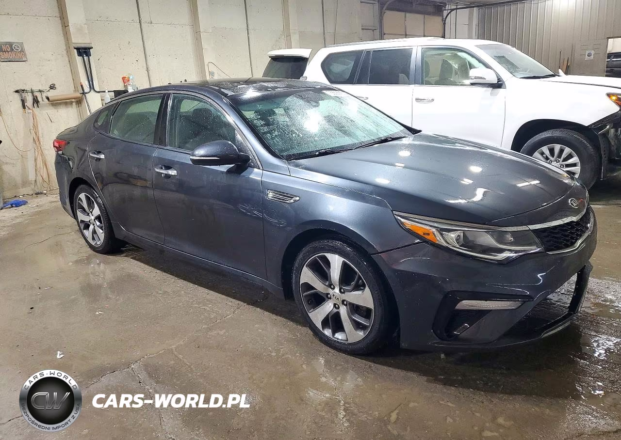2019 Kia Optima S VIN:5XXGT4L30KG376539 - 4