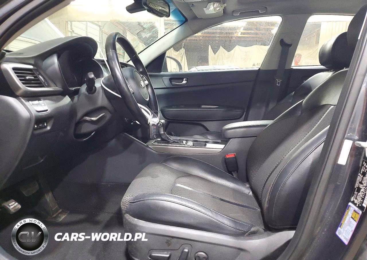 2019 Kia Optima S VIN:5XXGT4L30KG376539 - 7
