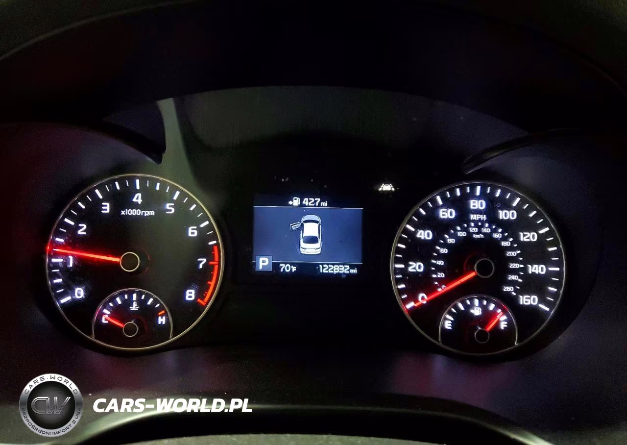 2019 Kia Optima S VIN:5XXGT4L30KG376539 - 9