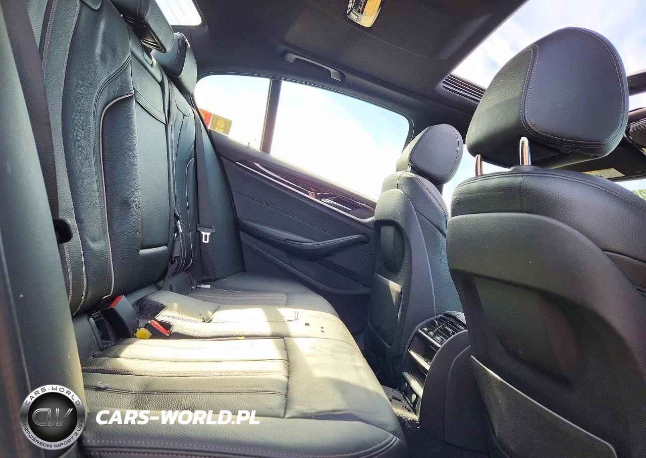 2019 BMW 540 Xi VIN:WBAJE7C55KWD55073 - 10