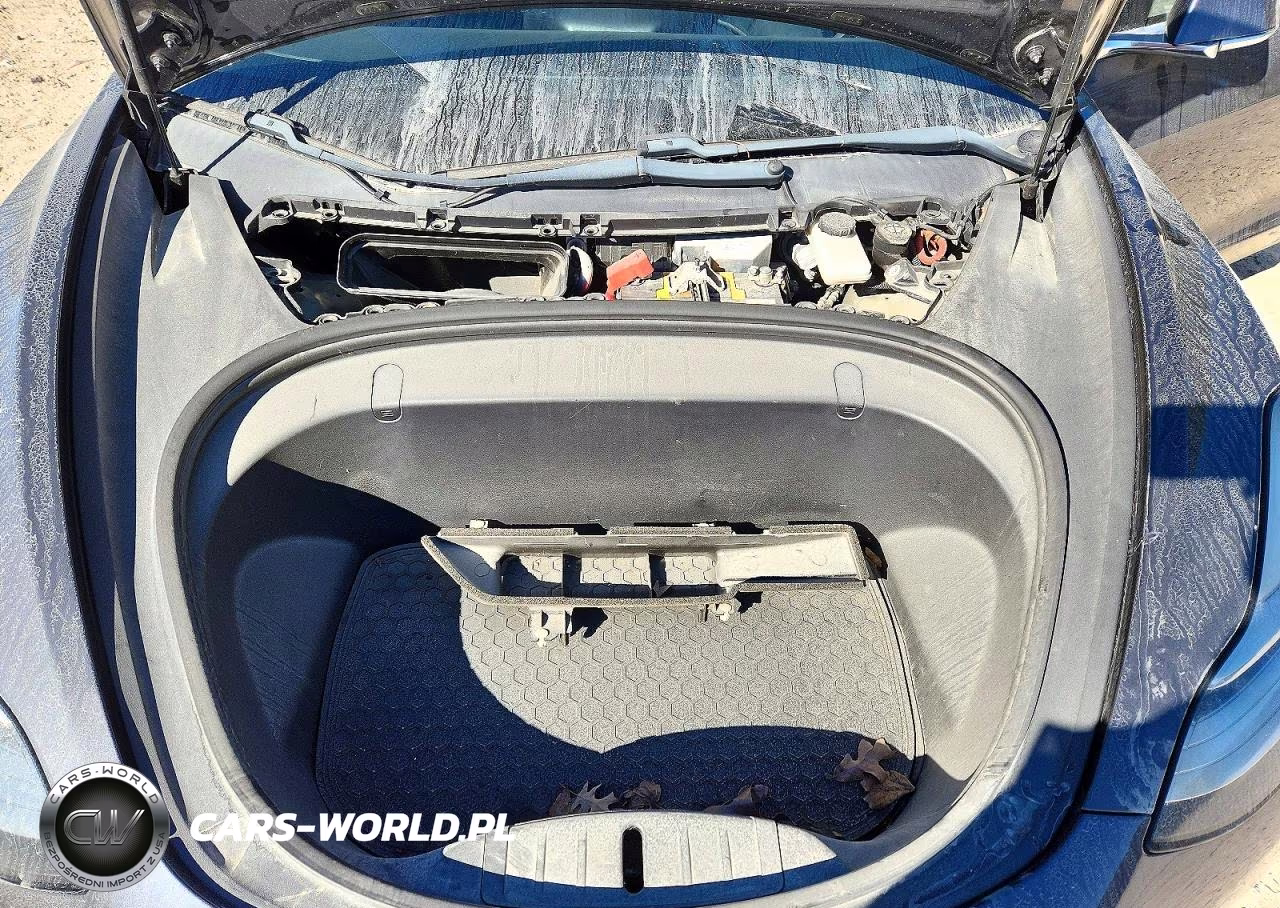 2018 Tesla Model 3 VIN:5YJ3E1EAXJF077502 - 11