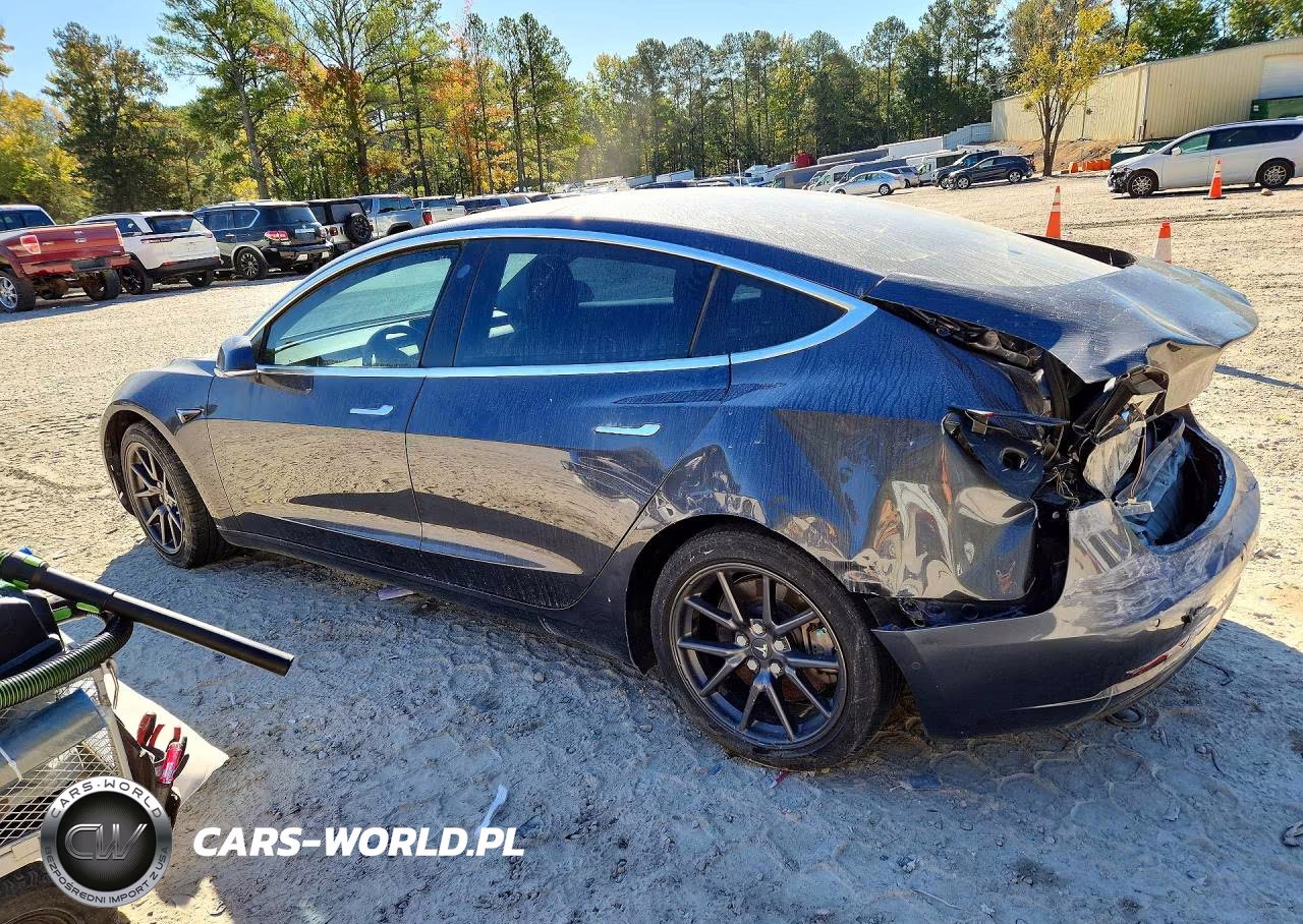2018 Tesla Model 3 VIN:5YJ3E1EAXJF077502 - 2