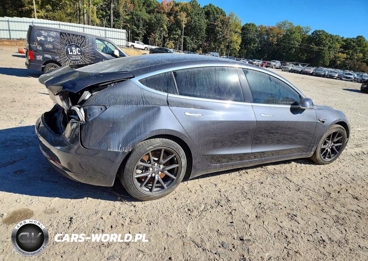 2018 Tesla Model 3 VIN:5YJ3E1EAXJF077502 - 3
