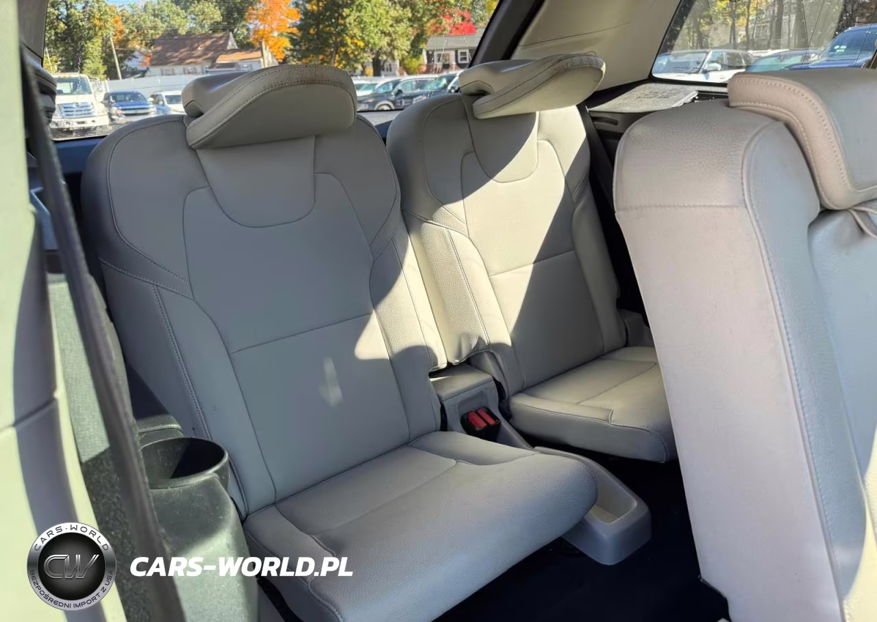 2016 Volvo Xc90 T6 VIN:YV4A22PK1G1051154 - 11