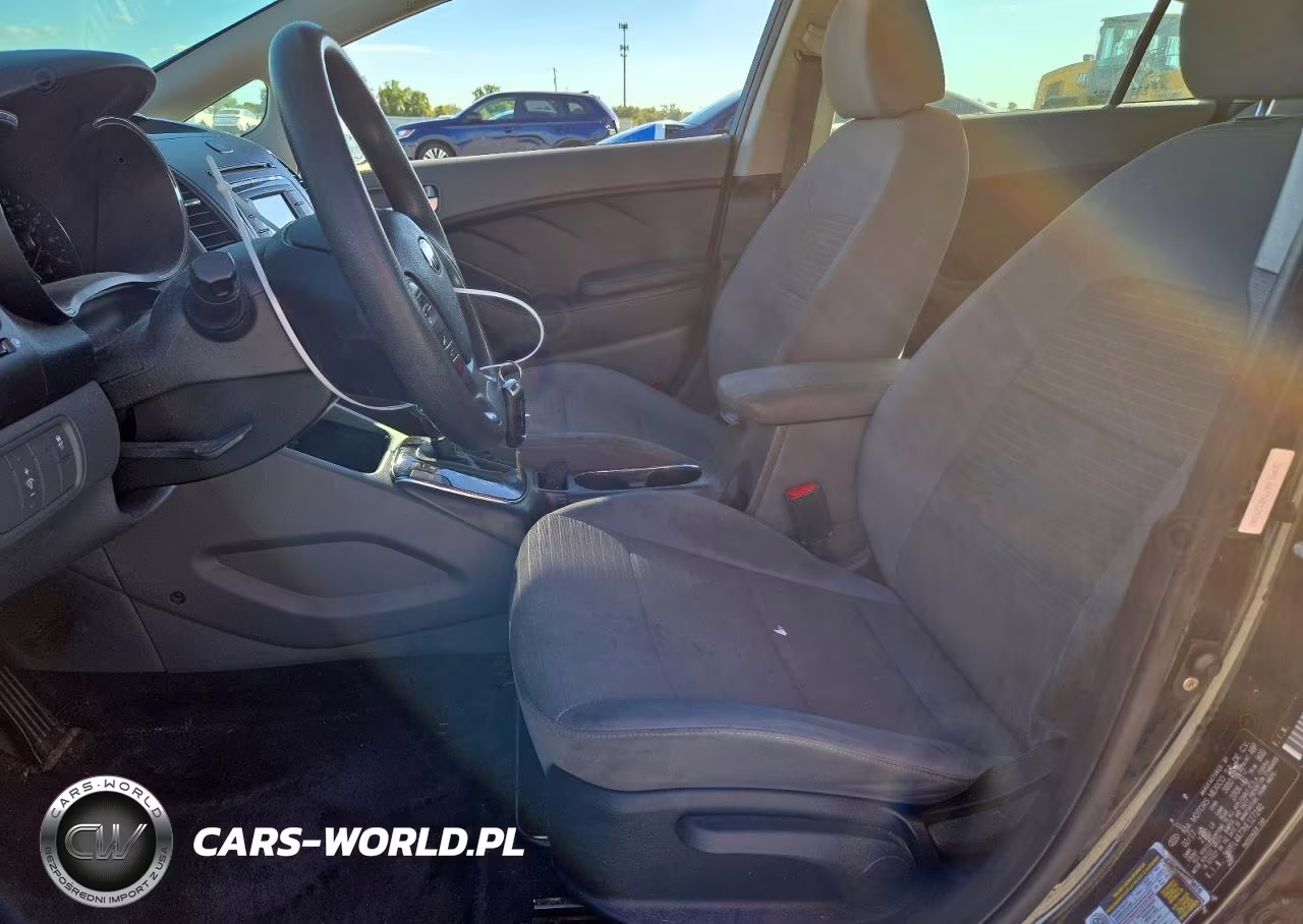 2017 Kia Forte Lx VIN:3KPFL4A77HE127240 - 7