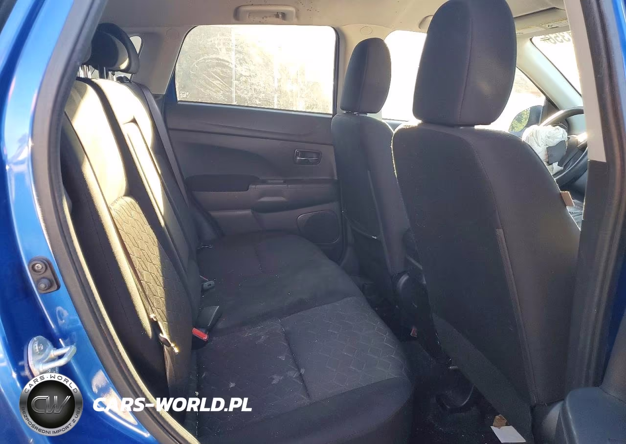 2020 Mitsubishi Outlander Sport Es VIN:JA4AP3AU2LU013083 - 10