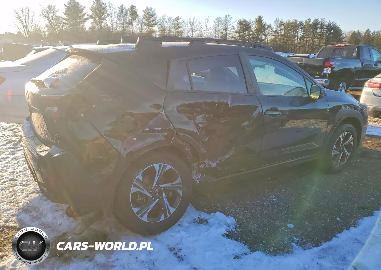 2024 Subaru Crosstrek Premium VIN:JF2GUADC5R8207934 - 3
