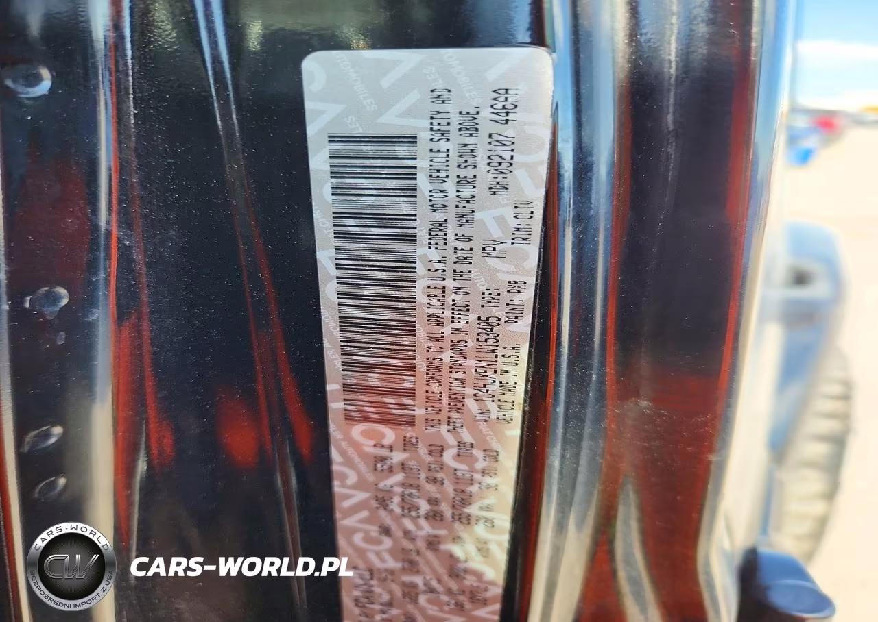 2020 Jeep Wrangler Unlimited Sahara VIN:1C4HJXEN1LW153405 - 12