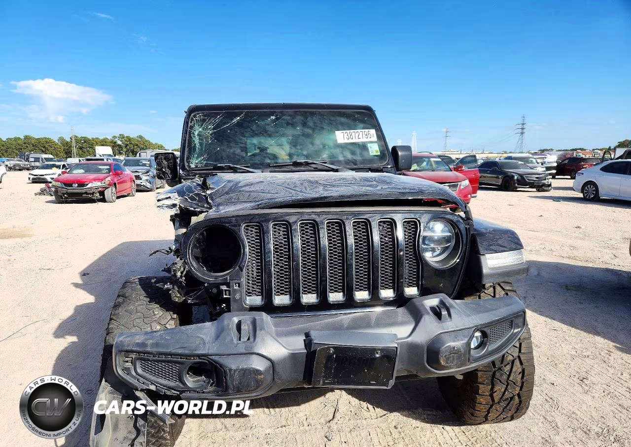 2020 Jeep Wrangler Unlimited Sahara VIN:1C4HJXEN1LW153405 - 5