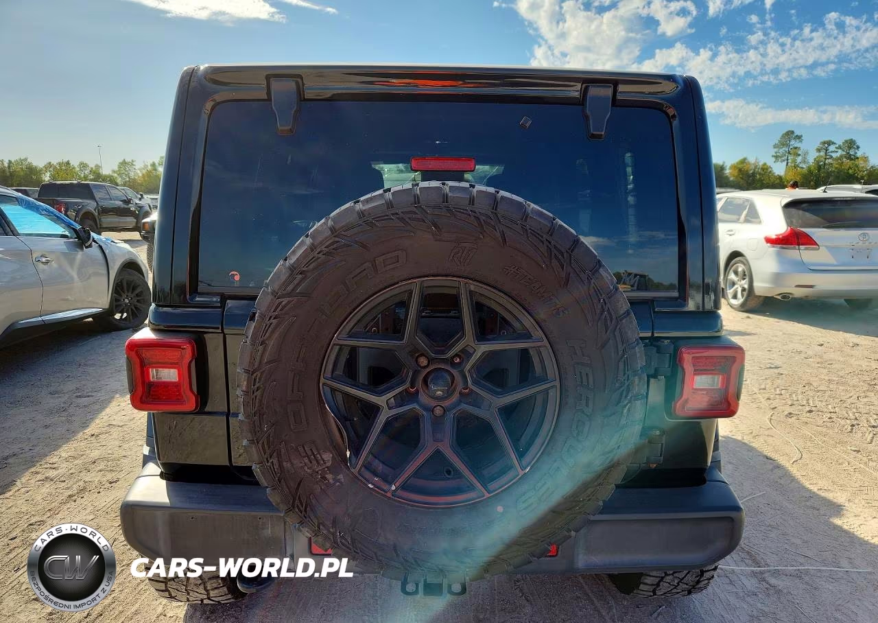 2020 Jeep Wrangler Unlimited Sahara VIN:1C4HJXEN1LW153405 - 6