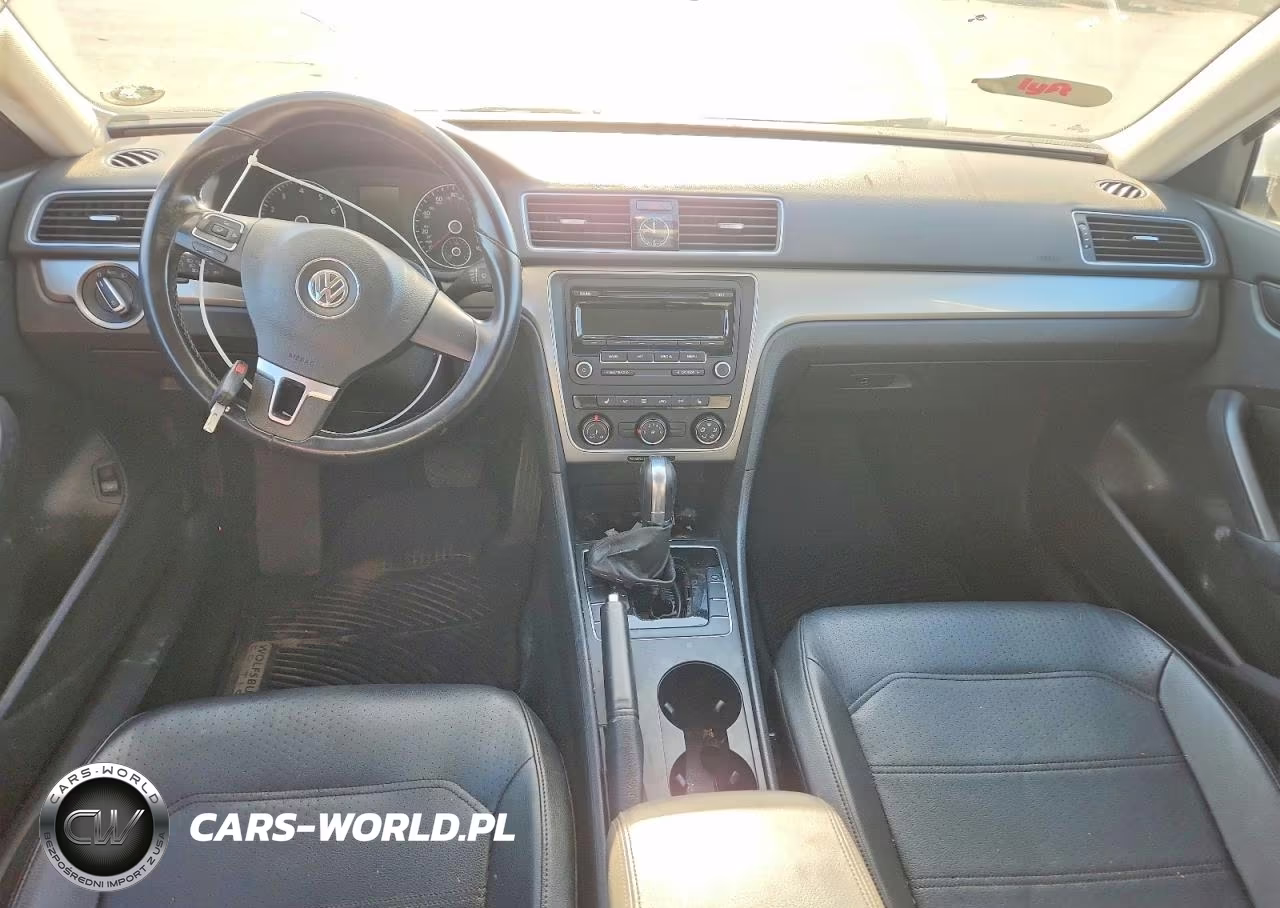 2015 Volkswagen Passat S VIN:1VWAT7A33FC092027 - 8