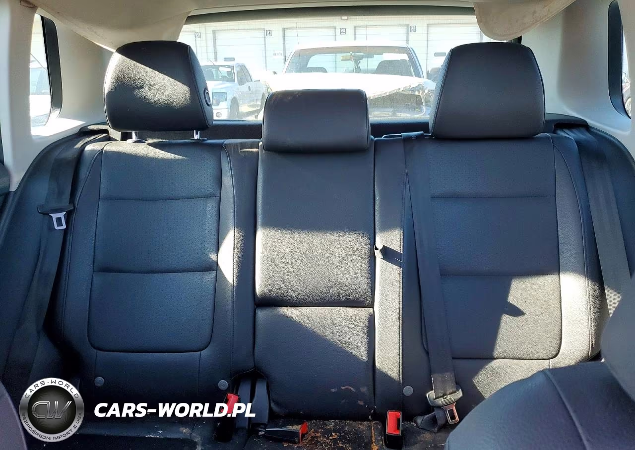 2016 Volkswagen Tiguan S VIN:WVGAV7AX7GW565519 - 10