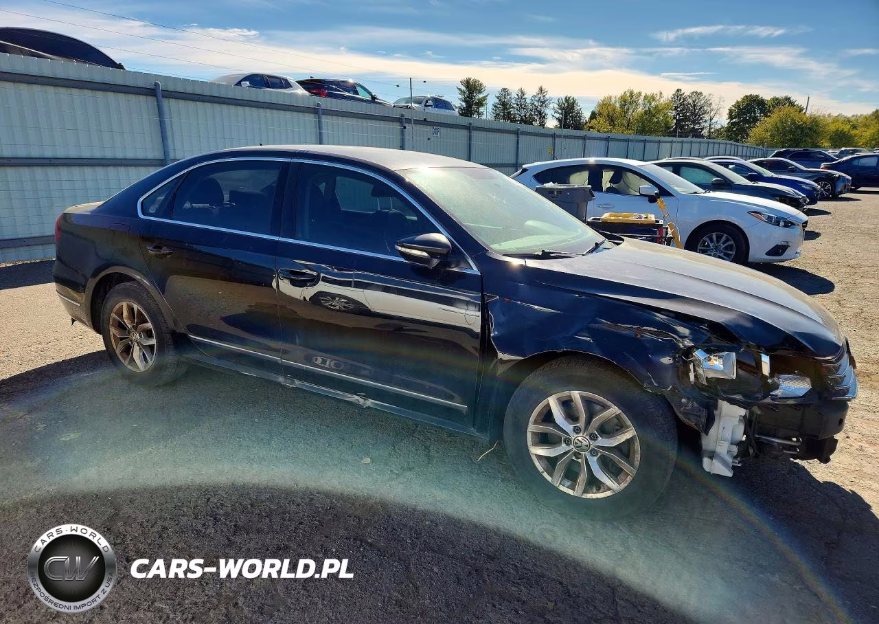 2017 Volkswagen Passat S VIN:1VWAT7A35HC052888 - 4