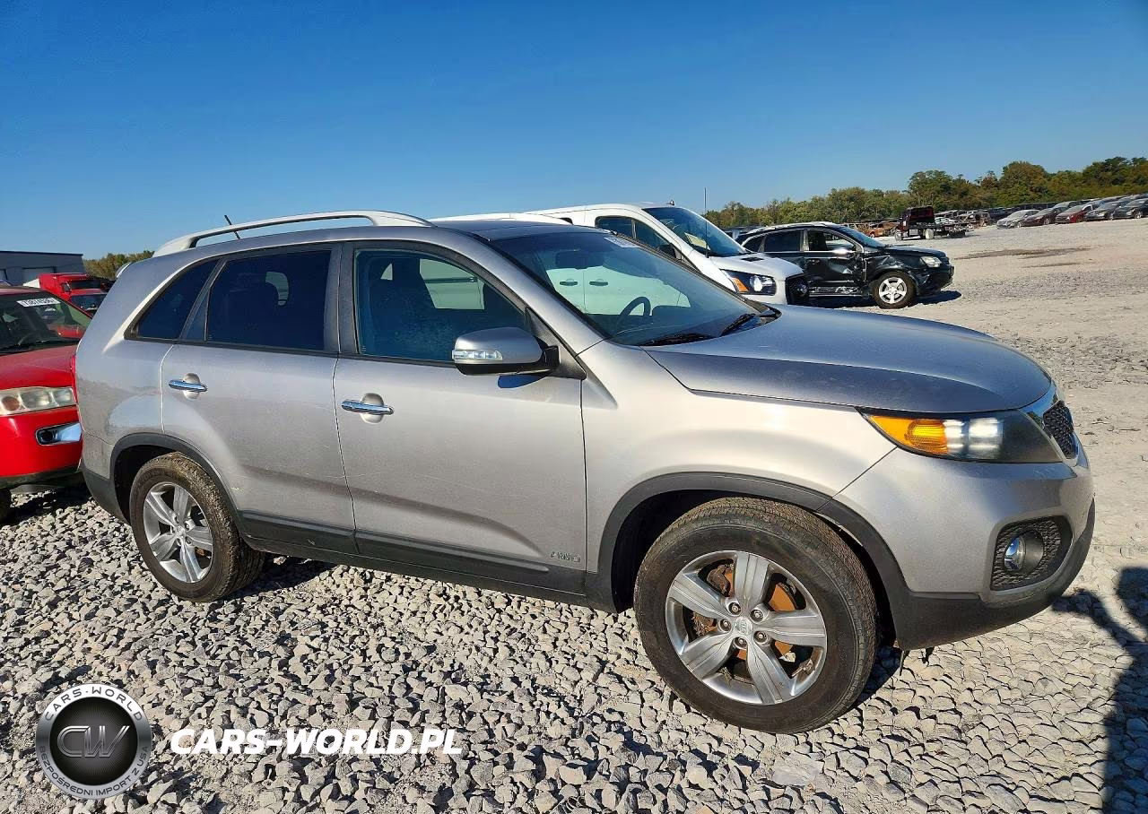 2013 Kia Sorento Ex VIN:5XYKUDA29DG355575 - 4