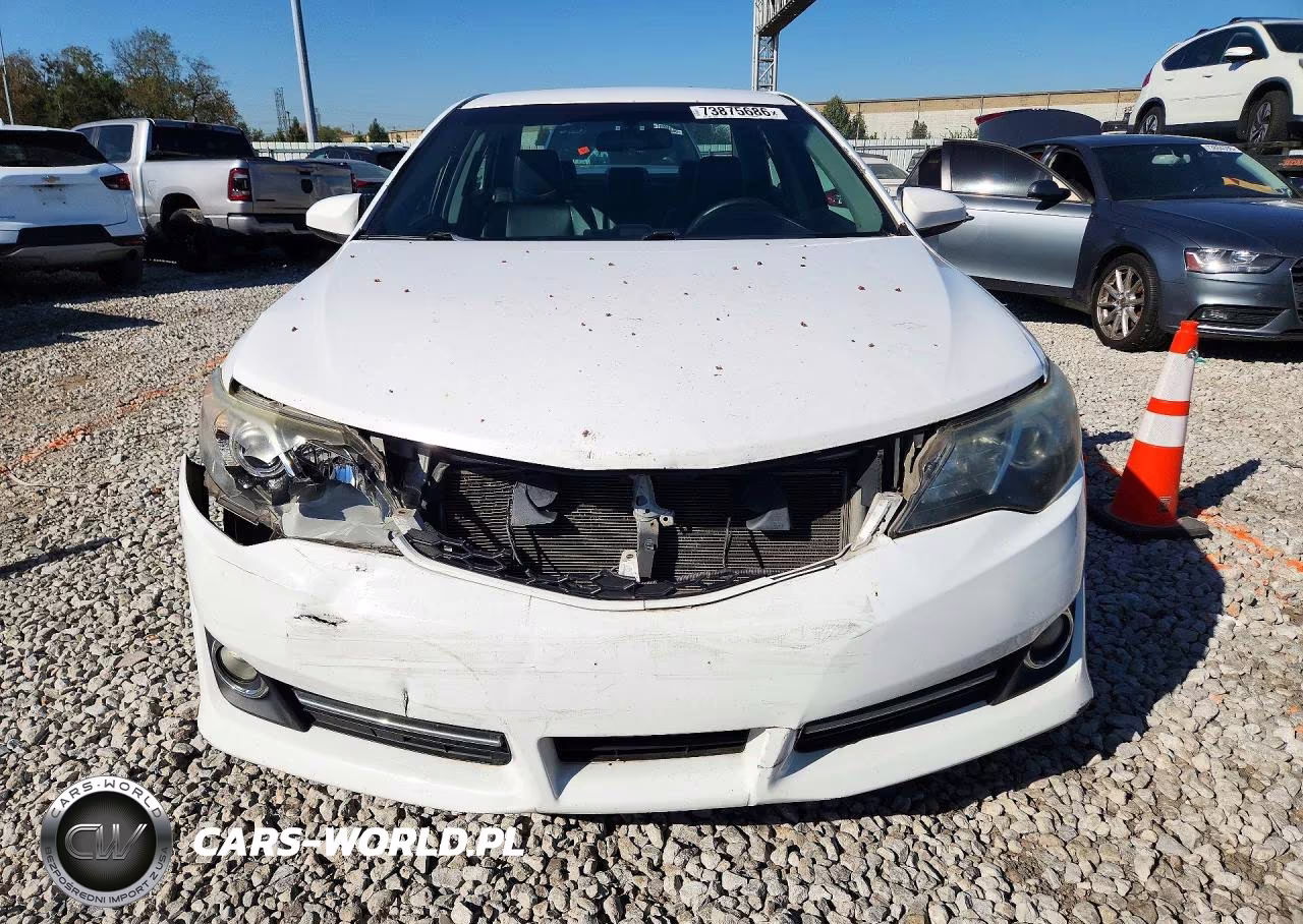 2014 Toyota Camry Se VIN:4T1BF1FK3EU334945 - 5