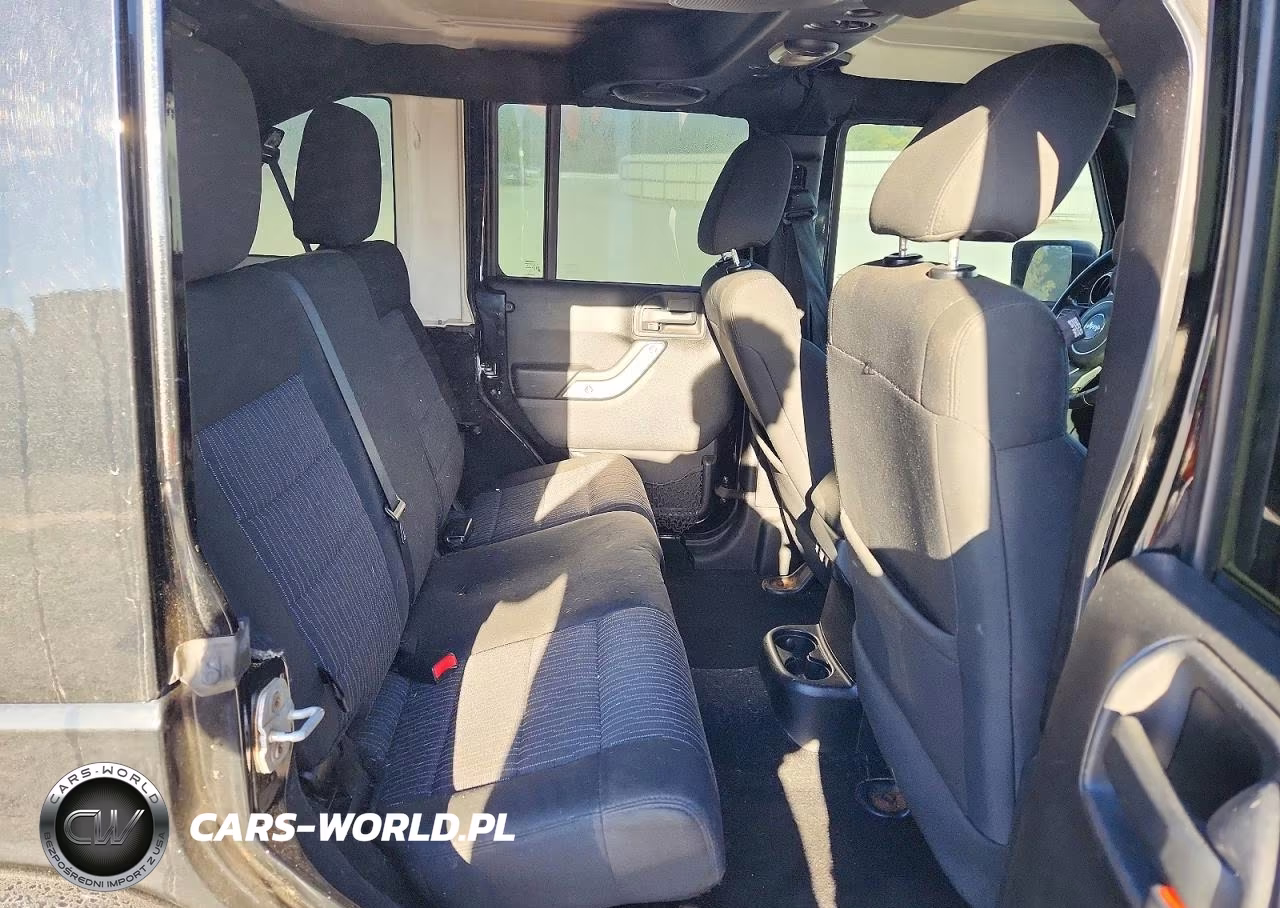 2012 Jeep Wrangler Unlimited Sahara VIN:1C4HJWEG8CL153222 - 10