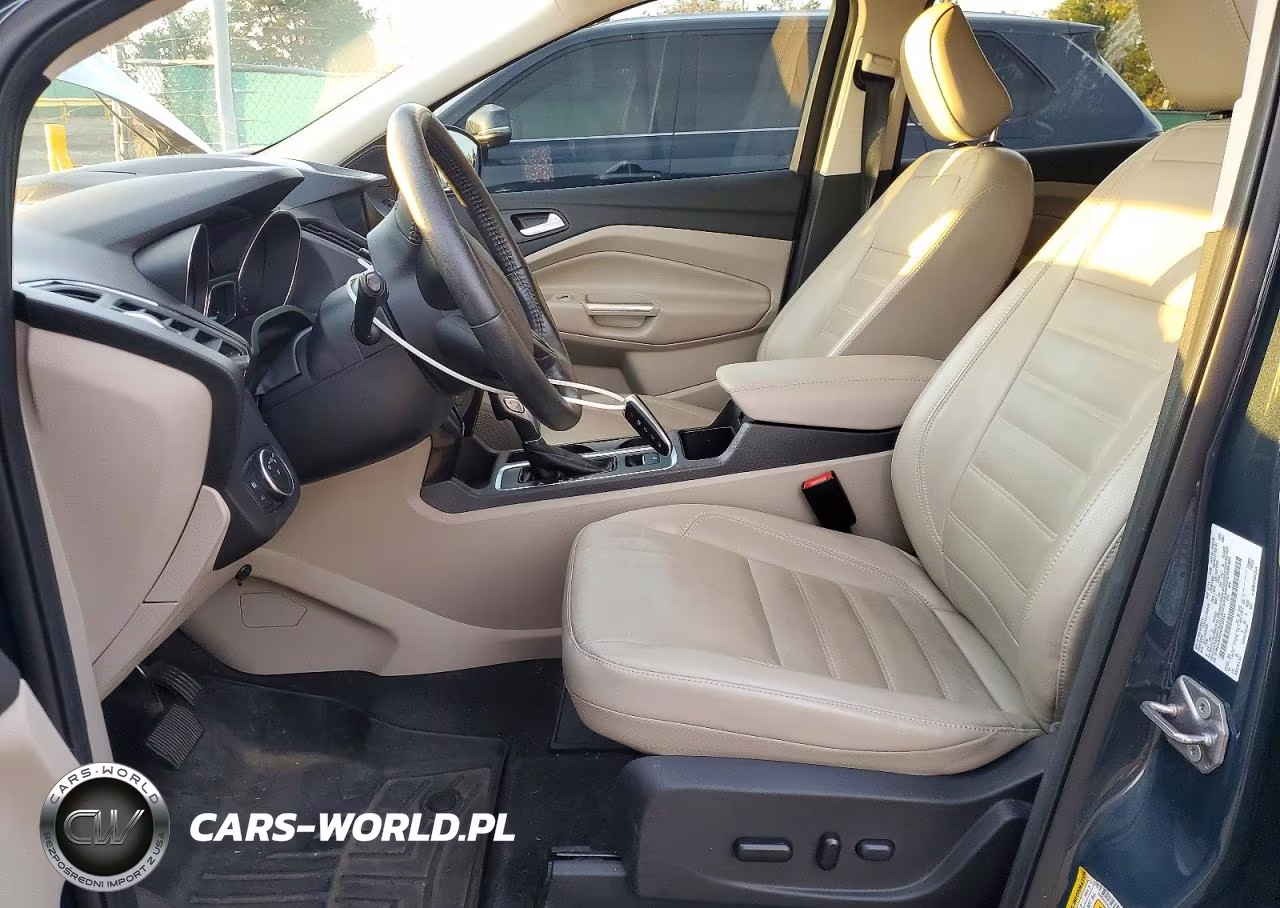 2019 Ford Escape Titanium VIN:1FMCU9J95KUC53731 - 7