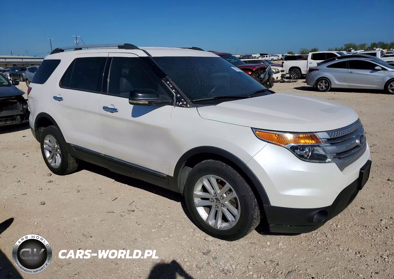 2011 Ford Explorer Xlt VIN:1FMHK8D85BGA18317 - 4