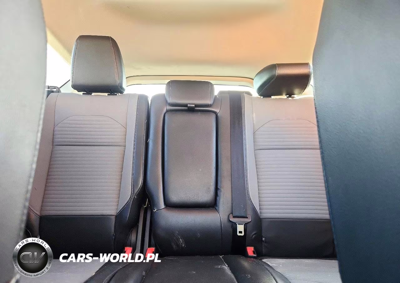 2017 Ford Escape Se VIN:1FMCU0GD3HUB08123 - 10