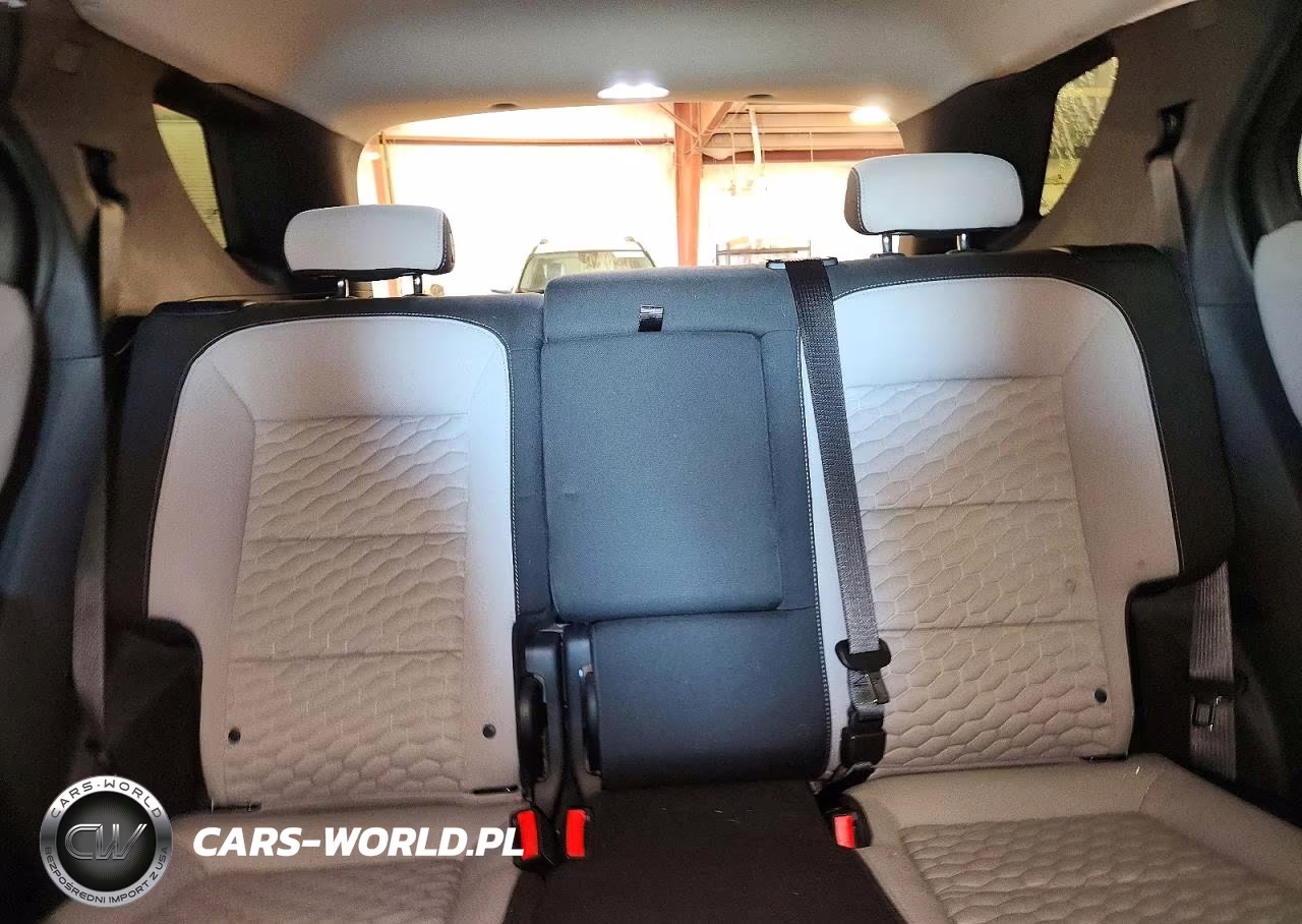 2020 Chevrolet Equinox VIN:3GNAXHEV6LS708163 - 10