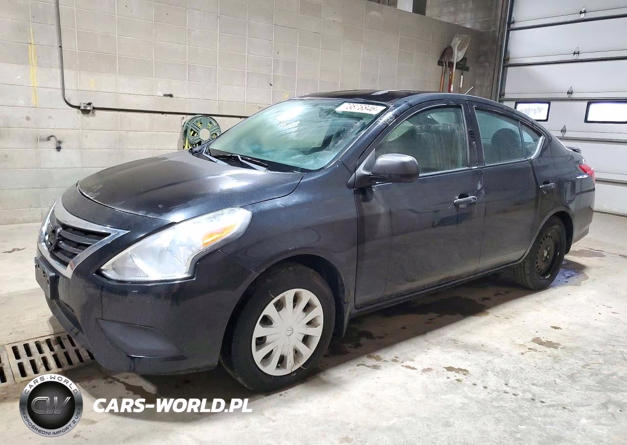 2015 Nissan Versa 1.6 S Plus