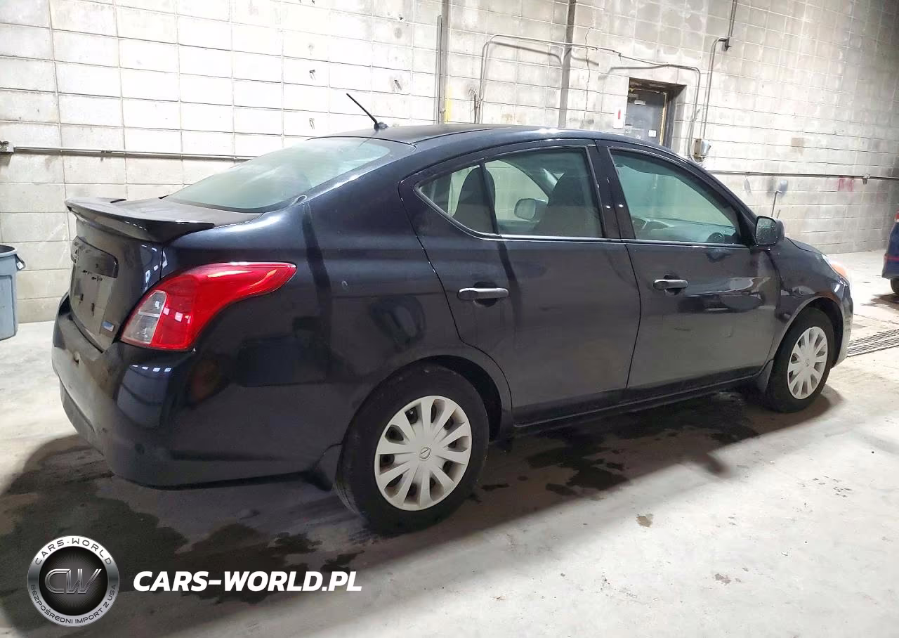 2015 Nissan Versa 1.6 S Plus VIN:3N1CN7AP2FL810943 - 3
