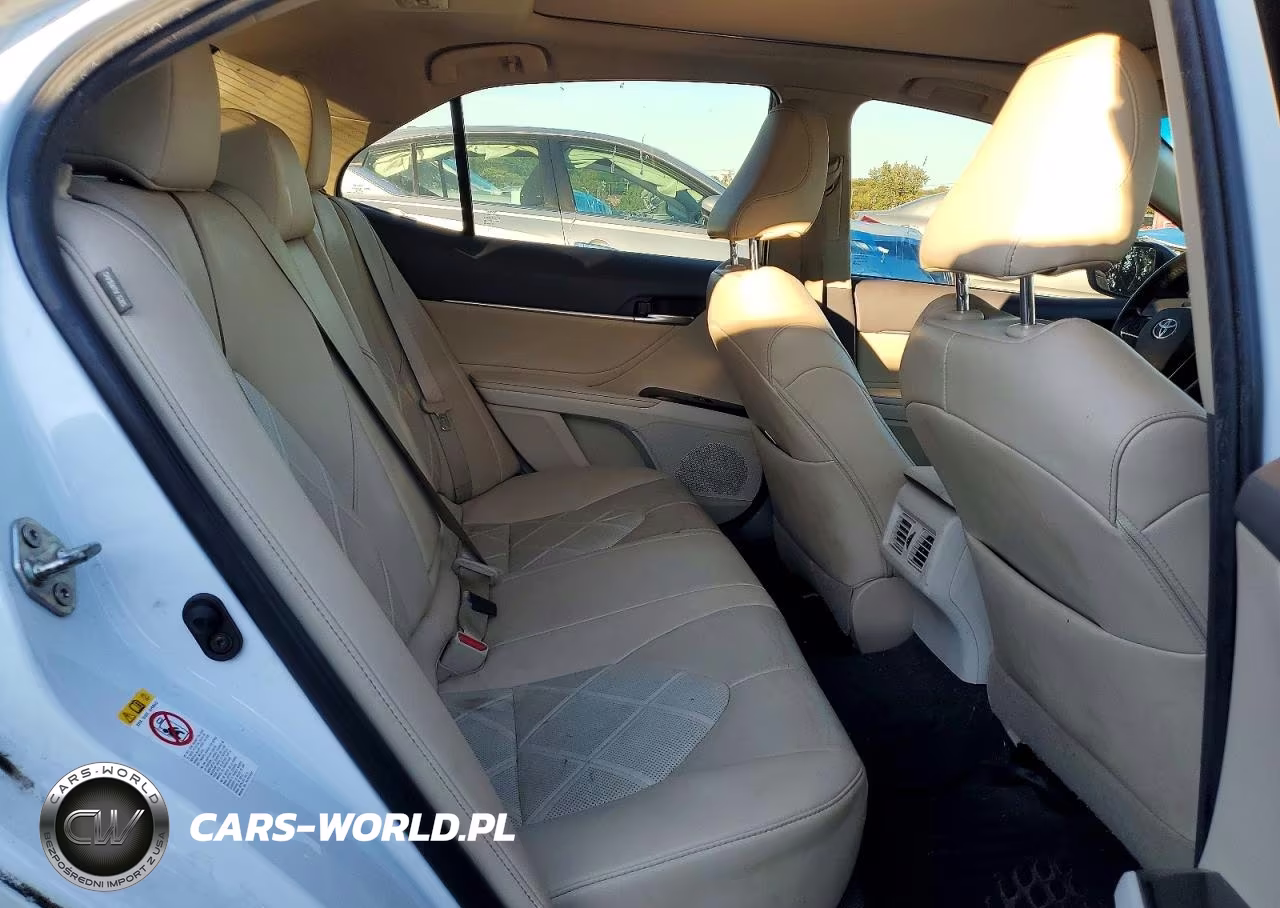 2018 Toyota Camry Xle VIN:4T1B11HK3JU095614 - 10