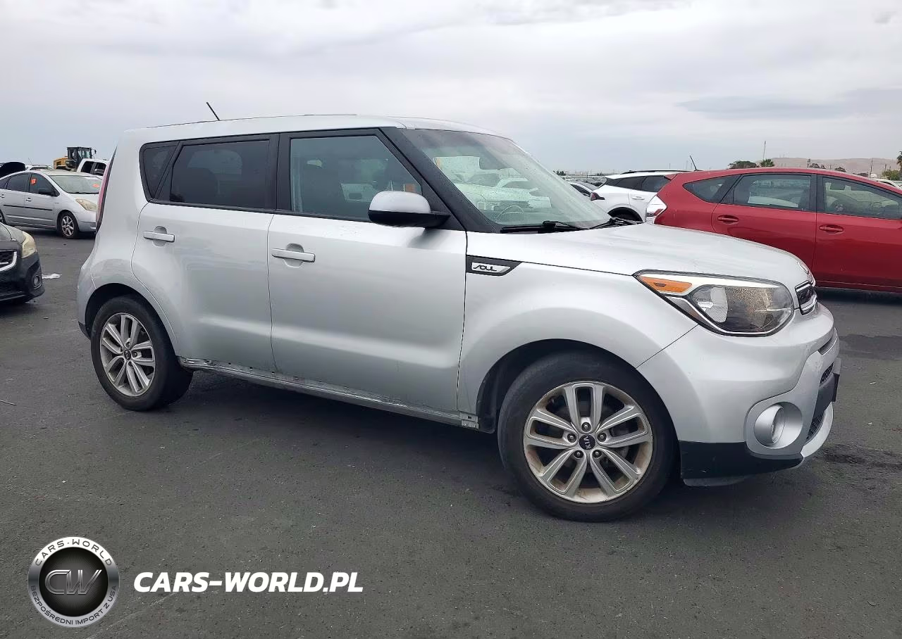 2018 Kia Soul + VIN:KNDJP3A57J7596096 - 4