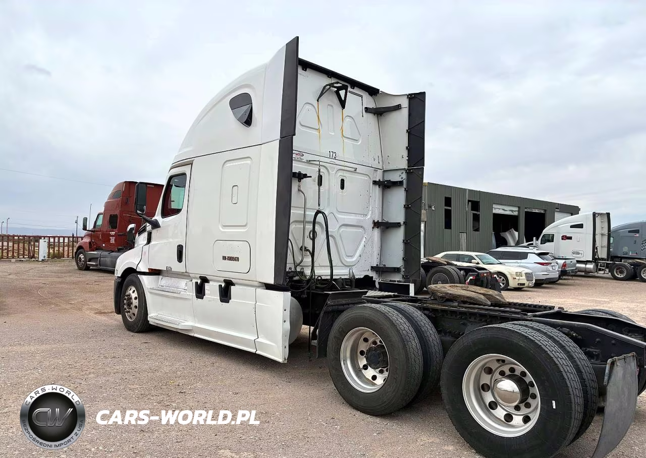 2018 Freightliner Cascadia 126 VIN:3AKJHHDR4JSKB5670 - 3