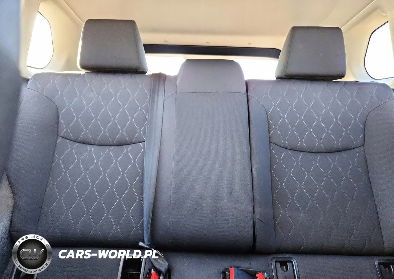 2024 Toyota Corolla Cross Le VIN:7MUBAABG7RV117404 - 10