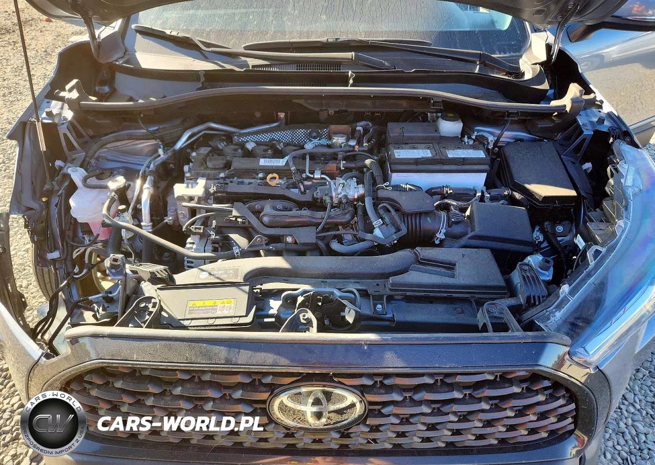 2024 Toyota Corolla Cross Le VIN:7MUBAABG7RV117404 - 12