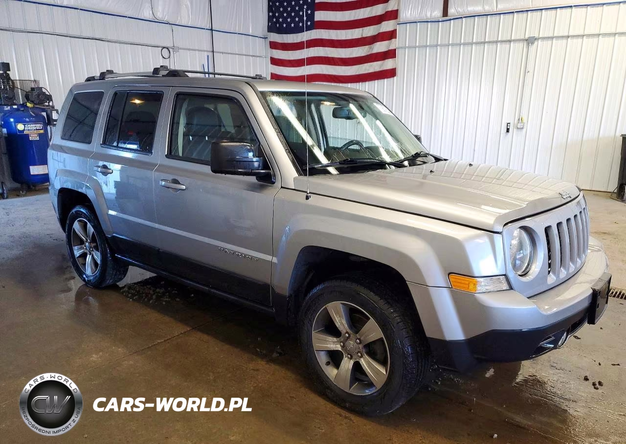 2016 Jeep Patriot Latitude VIN:1C4NJRFB7GD696696 - 4