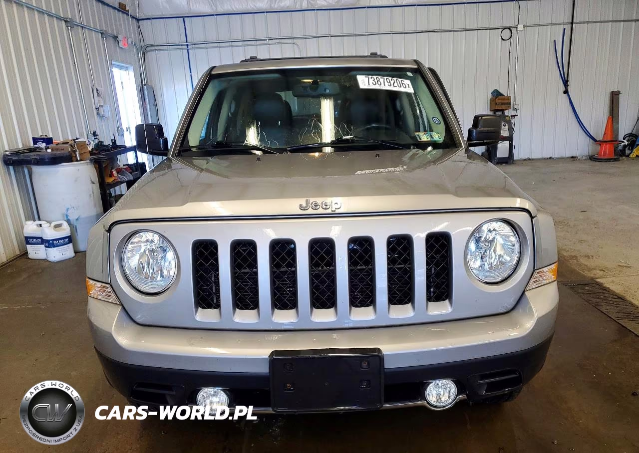 2016 Jeep Patriot Latitude VIN:1C4NJRFB7GD696696 - 5