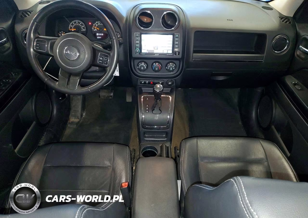 2016 Jeep Patriot Latitude VIN:1C4NJRFB7GD696696 - 8
