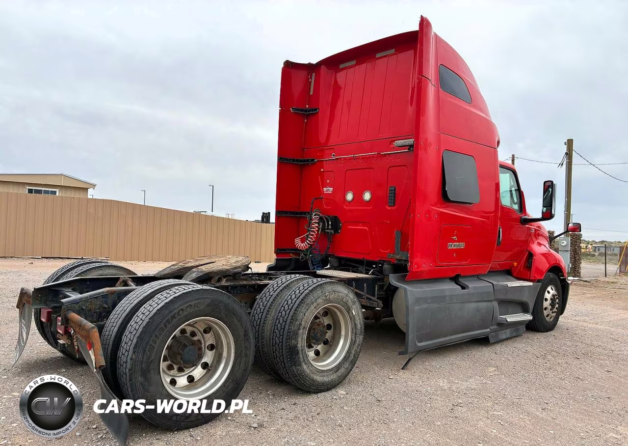 2018 International Lt625 VIN:3HSDZAPR9JN566515 - 4